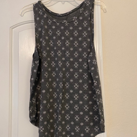 EUC Grayson Threads Gray Tank Top with White Triangle Print - Picture 1 of 3